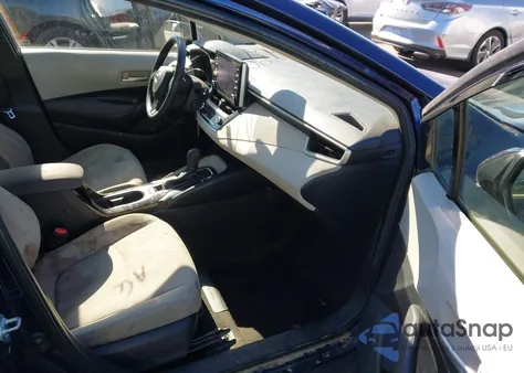 2021 Toyota Corolla Le z USA, uszkodzony, nr VIN JTDEPMAE5MJ154366